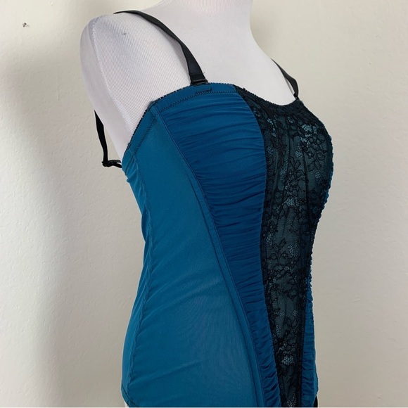 Torrid Ruched Lace Corset Bustier Top Garter Belt Straps Women’s 0/12 Blue Black - Picture 8 of 16